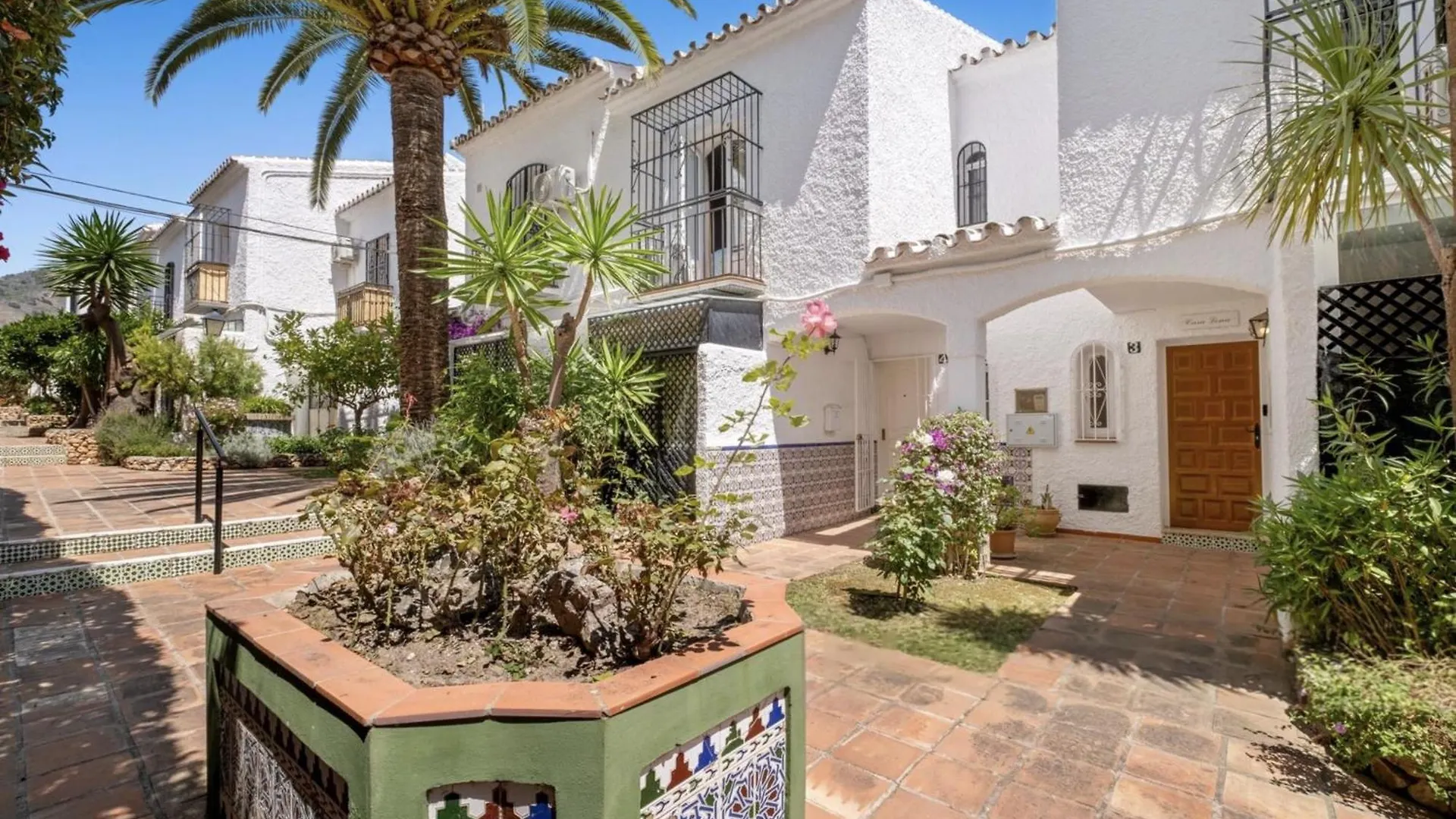 Vakantiehuis Casa Lena Town House With Pool Villa Nerja