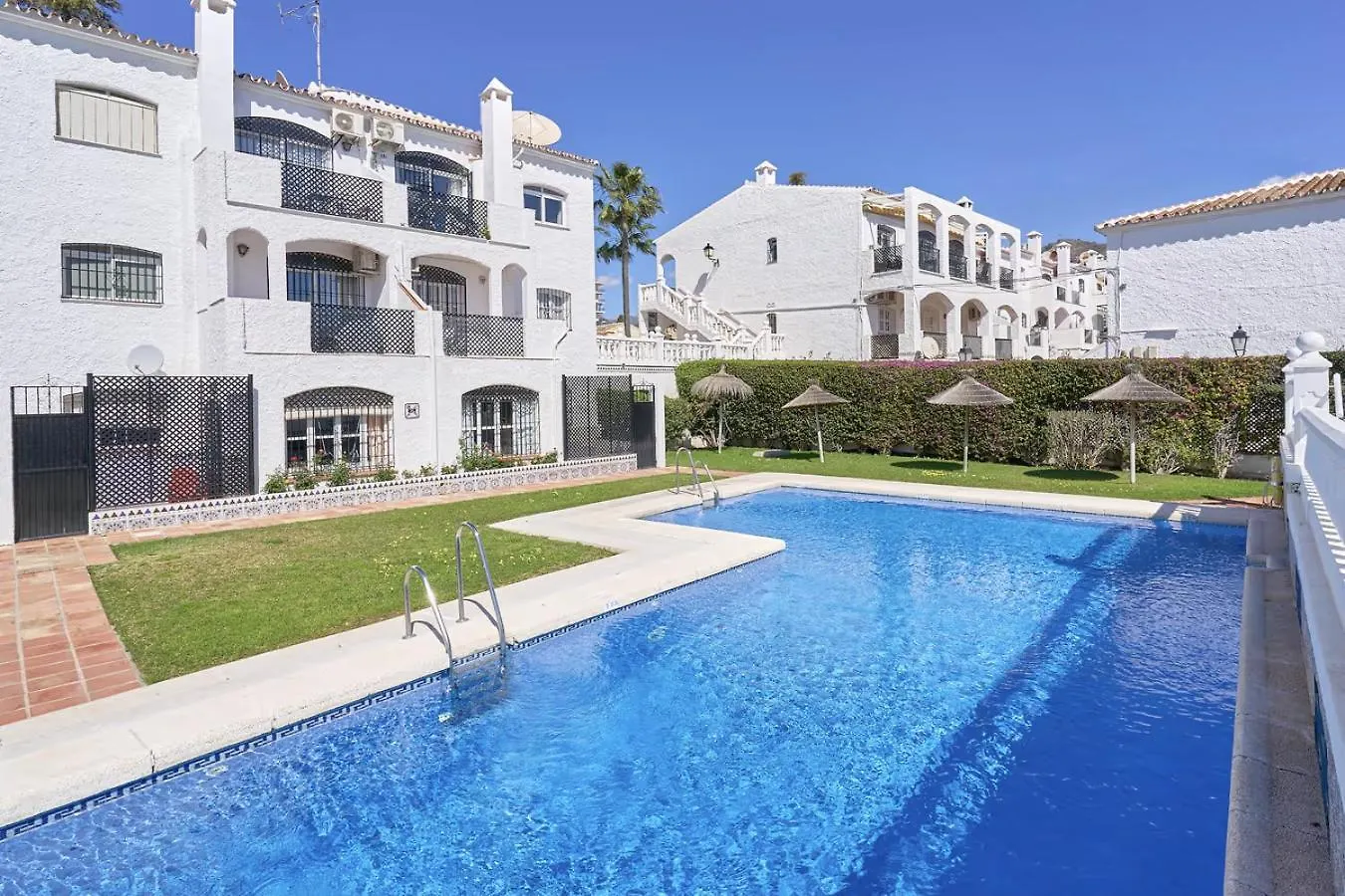 Casa Lena Town House With Pool Villa Nerja